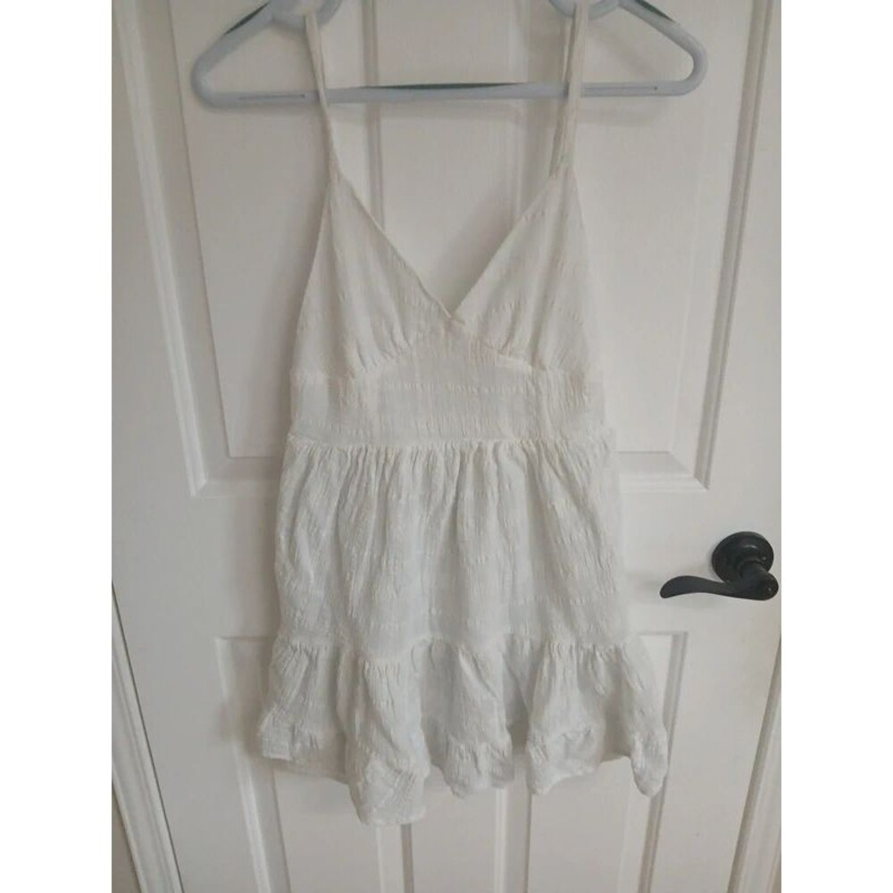 Forever 21 Sz small white flowy spaghetti strap top